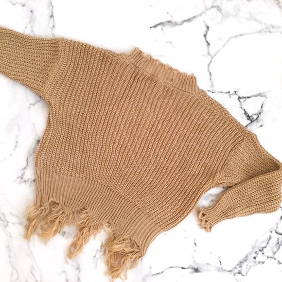 Tan Distressed V Neck Sweater - Small flaw - Picture 4 of 6